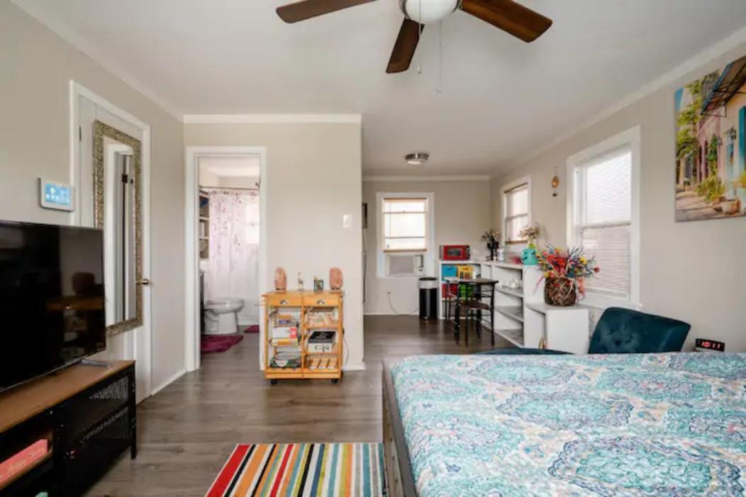 Апартаменты Cozy Studio In The Downtown/Montrose Area Хьюстон Экстерьер фото